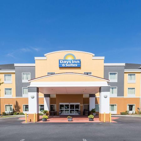 Days Inn & Suites By Wyndham Savannah North I-95 Port Wentworth Kültér fotó