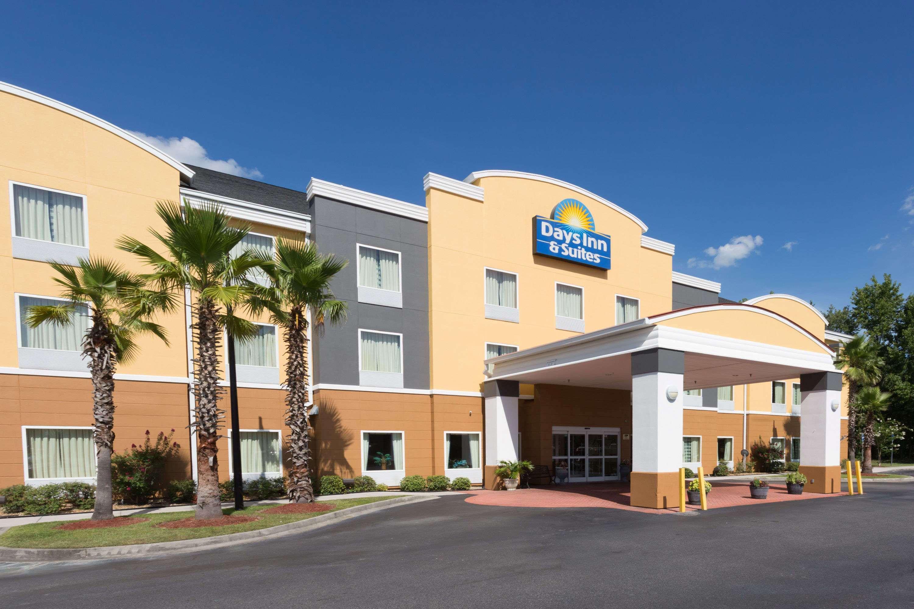 Days Inn & Suites By Wyndham Savannah North I-95 Port Wentworth Kültér fotó